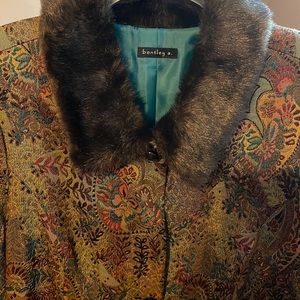 Dress jacket with faux fur collar